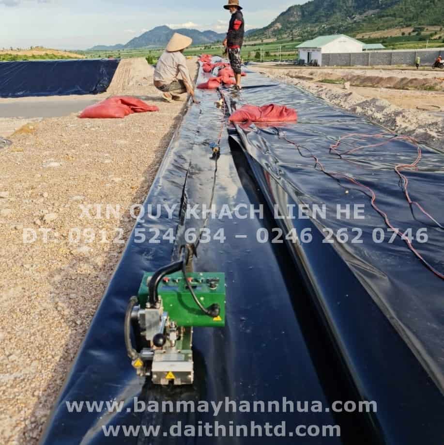 M&aacute;y h&agrave;n m&agrave;ng nhựa HDPE model LST GM1