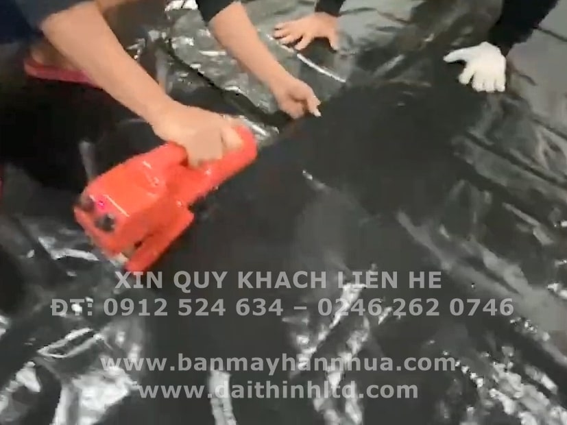 M&aacute;y h&agrave;n m&agrave;ng nhựa hdpe - TH501