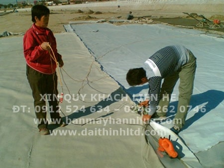 M&aacute;y h&agrave;n m&agrave;ng nhựa TH501