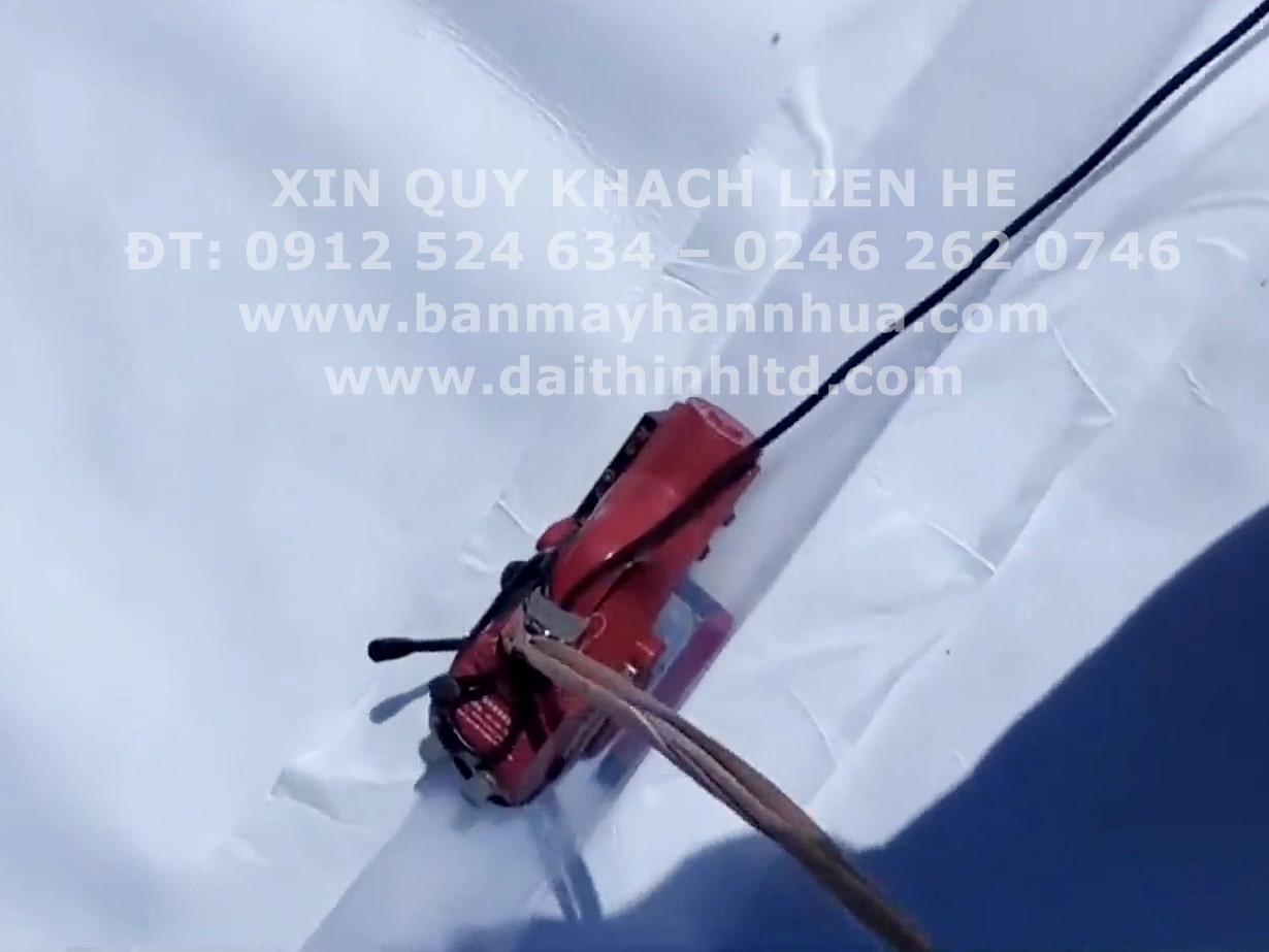 M&aacute;y h&agrave;n nhựa LST800 - M&aacute;y h&agrave;n m&agrave;ng nhựa chống thấm