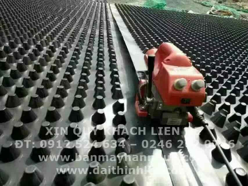 M&aacute;y h&agrave;n bạt nhựa LST 800 - m&aacute;y h&agrave;n nhựa tự động lst 800