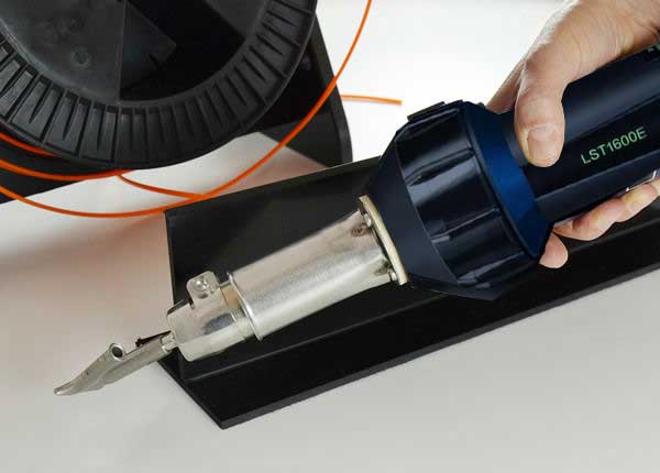 M&aacute;y h&agrave;n nhựa cầm tay h&agrave;n ống nhựa tấm nhựa LST 1600E