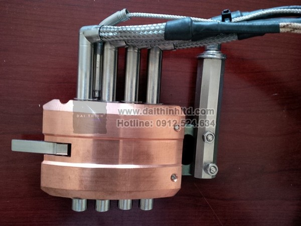 cung cấp phụ t&ugrave;ng m&aacute;y h&agrave;n nhựa